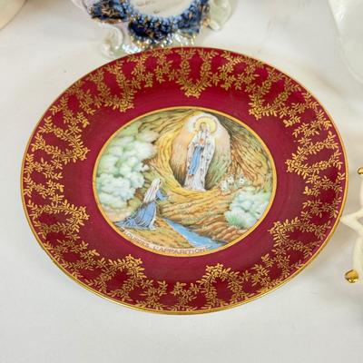 LOT 70: Vintage Porcelain Collection: Limoges, Lenox, Delfts, Japan & More