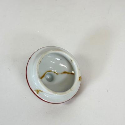 LOT 73: Japanese Porcelain: Tea Sets & More