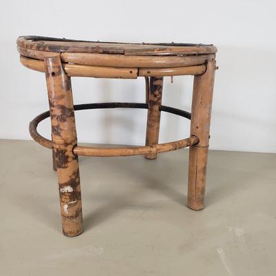 LOT 91: Fleur de Lis Metal Shelf & Bamboo Stool/Plant Stand