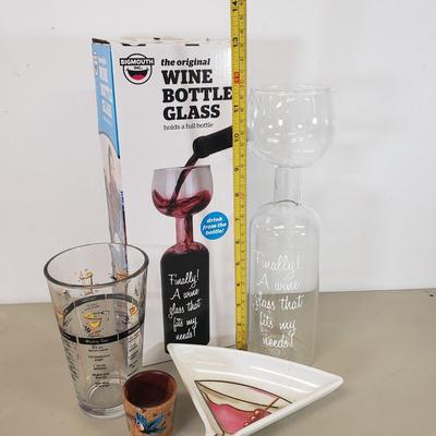 LOT 92: Assortment of Barware & Wine Enthusiast Decor