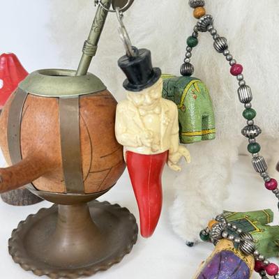 LOT 109: Wool Alpaca, Chilean Gourd Tea Cup w/ Filtered Straw, Corno Gobbo Ornament & More