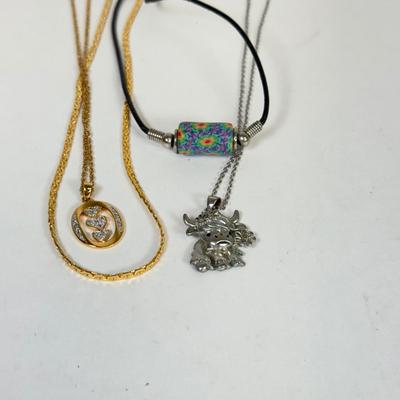 LOT 132: Collection of Necklaces