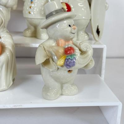 LOT 135: 12 Lenox Months of the Year Snowmen Figurines
