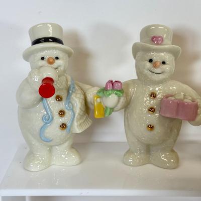 LOT 135: 12 Lenox Months of the Year Snowmen Figurines