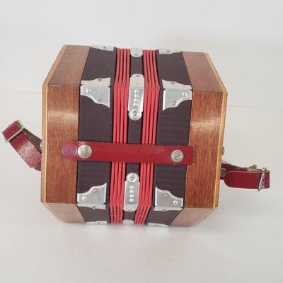 Sale Photo Thumbnail #174