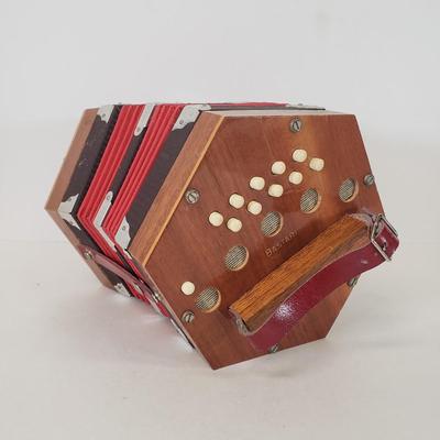 Sale Photo Thumbnail #175