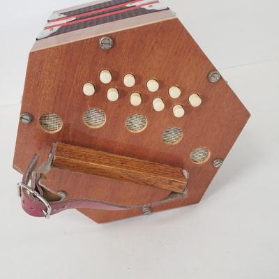 Sale Photo Thumbnail #180