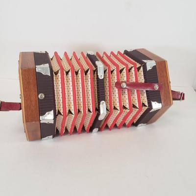 Sale Photo Thumbnail #178