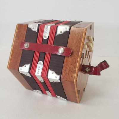 Sale Photo Thumbnail #179