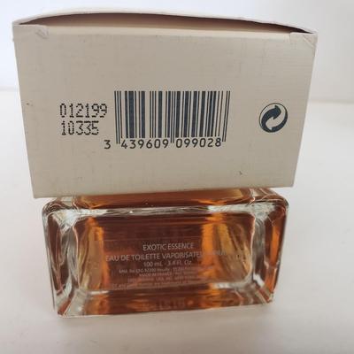 LOT 147: David Yurman Exotic Essence 3.4 oz (Full) & Classic Eau de Parfum (Nearly Empty)