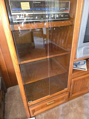 Entertainment center