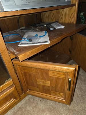 Entertainment center