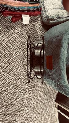 NEW LEAL CHUM DOG CAR SEAT, TOP PAW SLEEPING MAT, NEW RETRACTABLE LEASH AND MORE