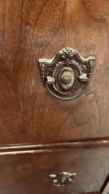 VINTAGE 4 DRAWER UPRIGHT CHEST