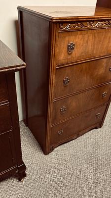 VINTAGE 4 DRAWER UPRIGHT CHEST