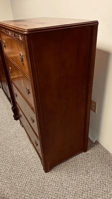 VINTAGE 4 DRAWER UPRIGHT CHEST