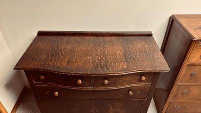 ANTIQUES SIDEBOARD OR BUFFET WITH 3 DRAWERS AND 2 DOOR CABINET ON CASTERS
