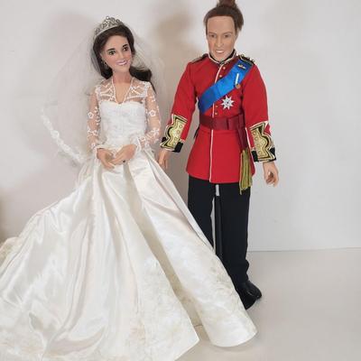 LOT 156: Ashton Drake Galleries Prince William & Kate Middleton Collector Dolls