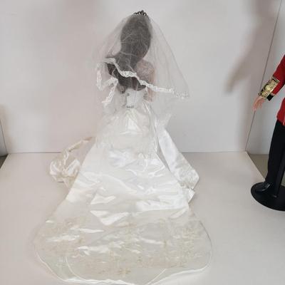 LOT 156: Ashton Drake Galleries Prince William & Kate Middleton Collector Dolls