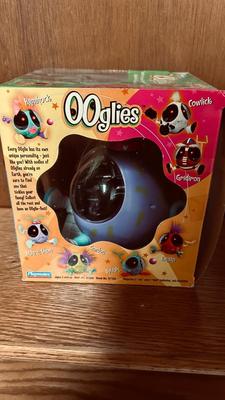 OOGLIES MARATHON INTERACTIVE TOY AND DANCING FLOWERS