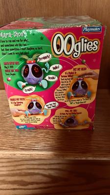OOGLIES MARATHON INTERACTIVE TOY AND DANCING FLOWERS