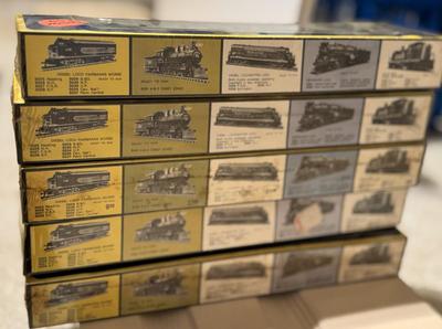 AHM HO 5 Crescent Line Train Cars Sealed Original Boxes