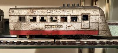 Lionel O Gauge 3 Prewar Red Silver Articulated Streamliner Cars