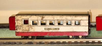 Lionel O Gauge 3 Prewar Red Silver Articulated Streamliner Cars