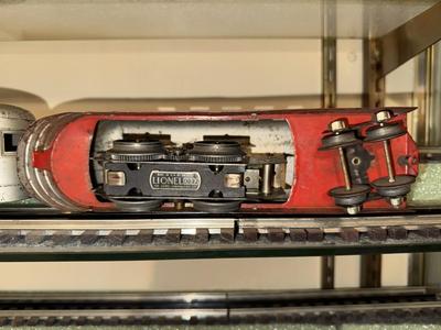 Lionel O Gauge 3 Prewar Red Silver Articulated Streamliner Cars