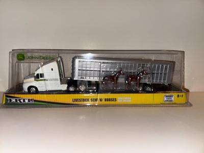 Ertl John Deere Livestock Semi