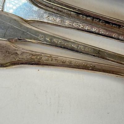 LOT 160: OppoSuits American Flag Suit in box, US Flag in Box & 13 Colonies Spoon Set