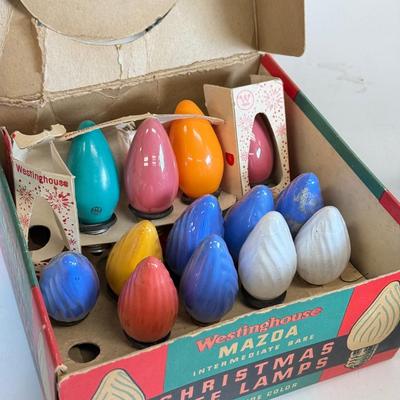 LOT 161: Vintage Christmas Holiday Light Bulbs, Wires & More