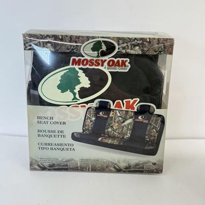LOT 166: Mossy Oak & Real Tree Camo Car Seat Covers in Package
