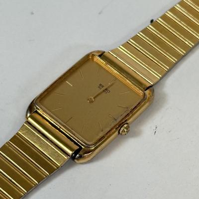 LOT 170: Ladies' Watches: Xanadu, Seiko, Oleg Cassini & More