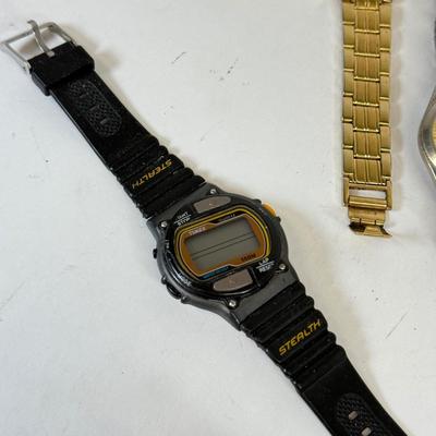 LOT 171: Men's Watches: Seiko, Tag Heuer, Pulsar, Elgin, Relic