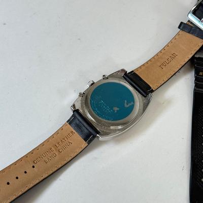 LOT 171: Men's Watches: Seiko, Tag Heuer, Pulsar, Elgin, Relic