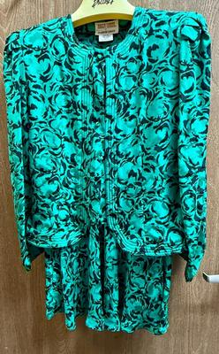 Sale Photo Thumbnail #62: Size 12, in good condition.