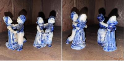 2 Pair of Dancing Dutch Children 2209 & 2210