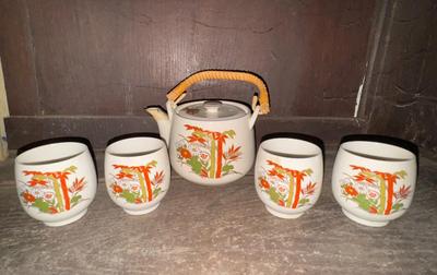 Armbee Japanese Tea Pot and Cups