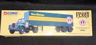 Corgi Classics Die Cast Mack B Series Semi Great Northern Railway 52301
