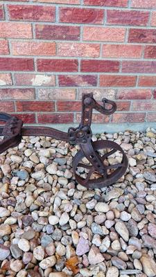 ANTIQUE HORSE-DRAWN CULTIVATOR
