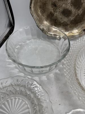 Glass serving bowl assortment