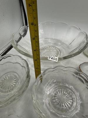 Scalloped edge bowls