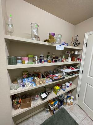 Candles, Vases and Laundry Room Lot