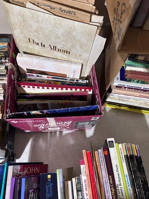 Books in the garage? Oh yes!