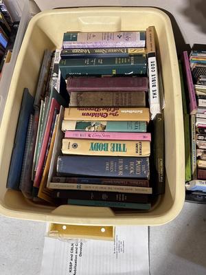 Books in the garage? Oh yes!