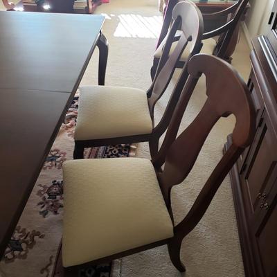 LOT 1: American Drew Dining Set-6 Chairs, Table & Table Protector