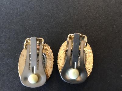 Sale Photo Thumbnail #37: See pictures