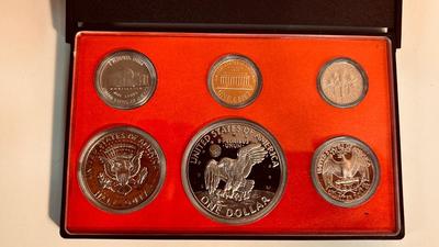 1977 & 1978 UNITED STATES MINT PROOF SETS