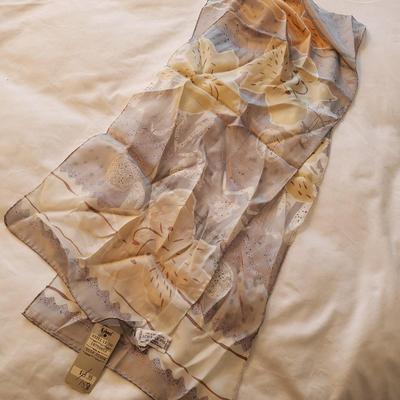 LOT 6Y: Assortment of Scarves, Gloves & Hats Some New with Tags